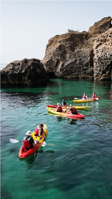 Ruta Guiada en Kayak Por los Acantilados de Nerja-Maro a Cascada de Maro